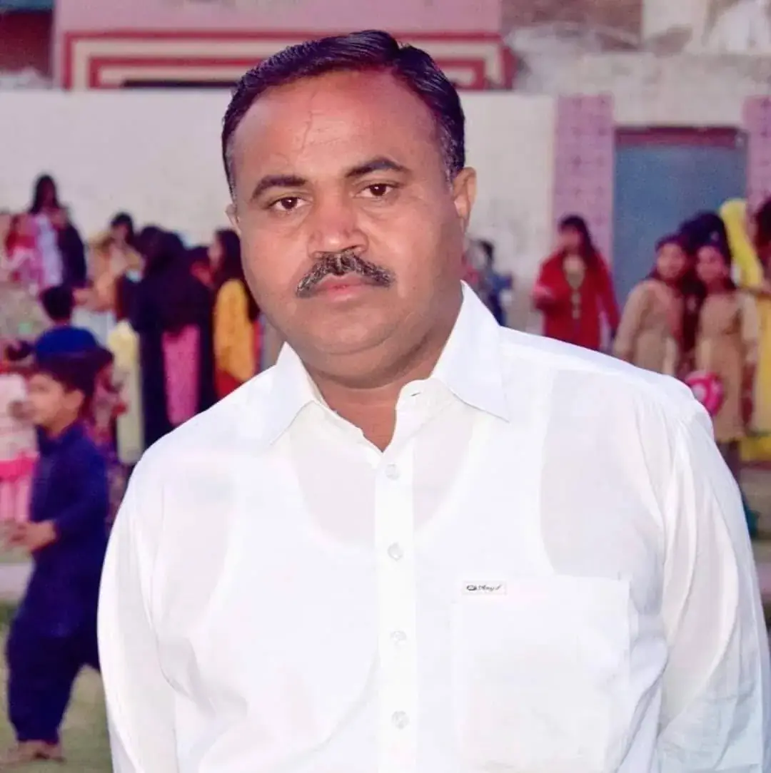 Prem Kumar Maheshwari, owner of SP Commission Shop